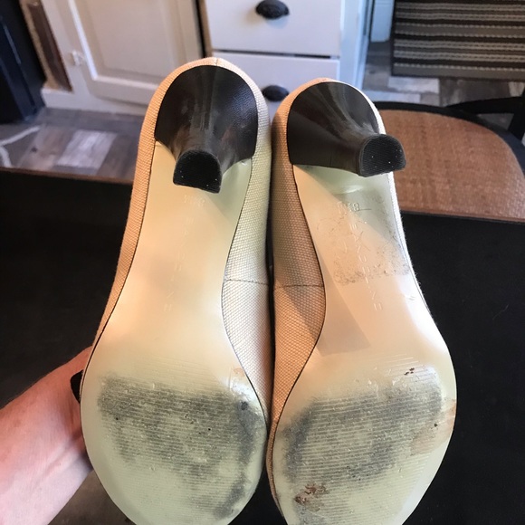 Bandolino size 8 1/2 canvas & leather heels - Picture 7 of 11